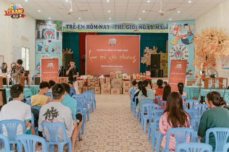 Chương trình từ thiện tại Mái Ấm OTB TP.HCM 1 Thực hiện chương trình với nhiều sự yêu thương